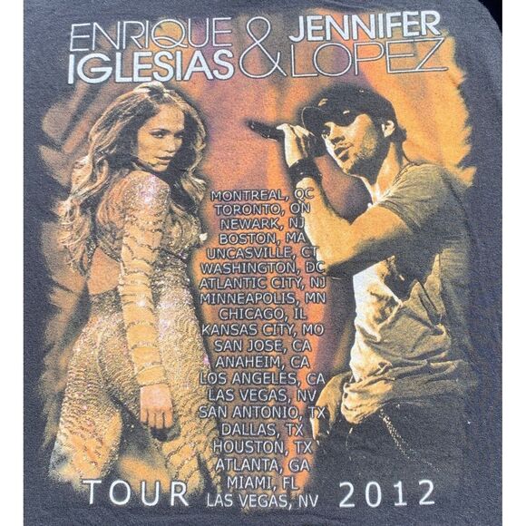 Jennifer Lopez Enrique Iglesias 2012 Concert Love is Back Graphic Tee Womens Sm - Picture 1 of 5